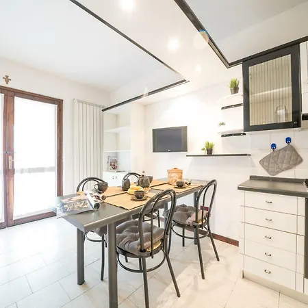 Bright - Virgilio Pool Apartman